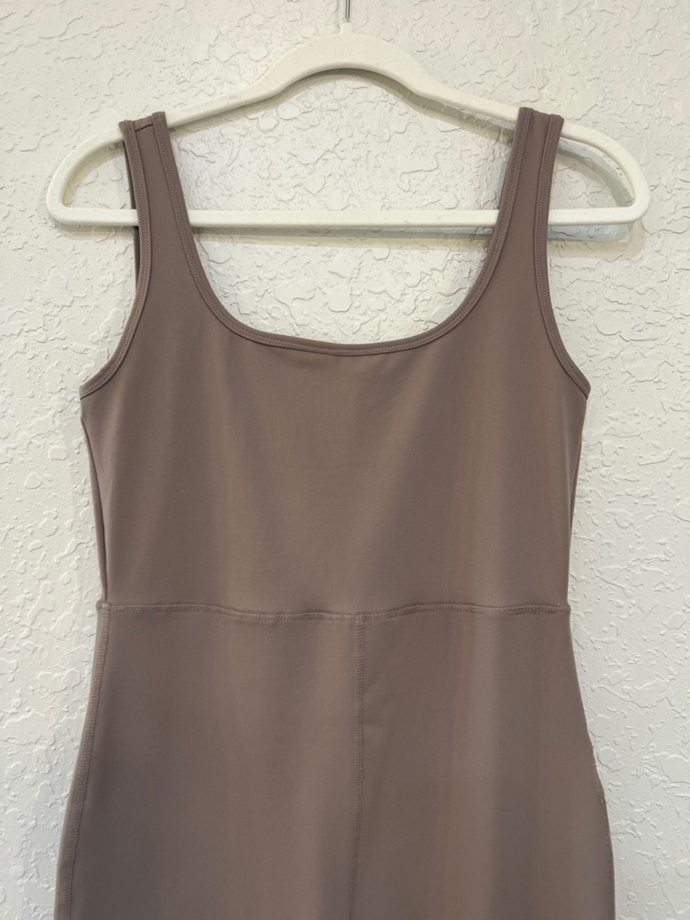 Adreamly Taupe Unitard Jumpsuit Sleeveless Scoop Neck L NWT - Picture 4 of 12